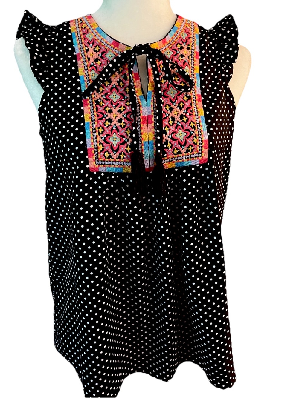 Sz S Savanna Jane Black Polka Dot Embroidered Sleeveless Top Flutter Sleeves